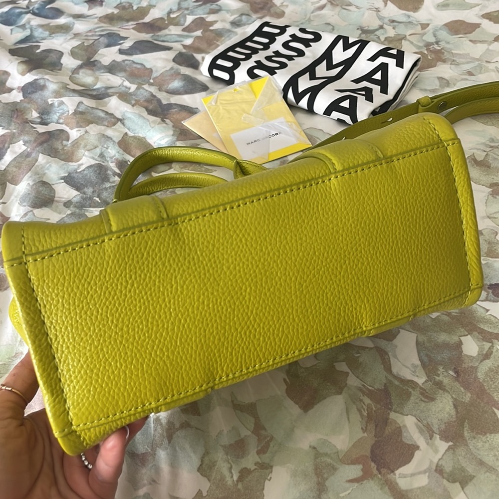 Like New with Tags Marc Jacobs Citronella The Tote Bag - Small size - Picture 5 of 5